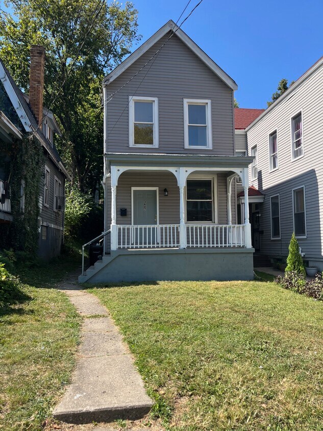 Foto principal - 3687 Vine St