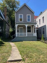Building Photo - 3687 Vine St