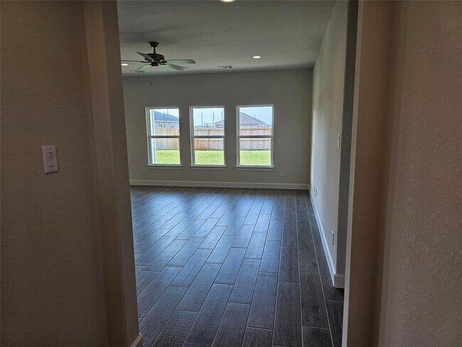 Building Photo - 1118 Brahma Cir