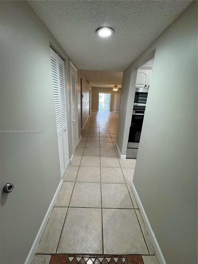 Building Photo - 3360 Spanish Moss Terrace