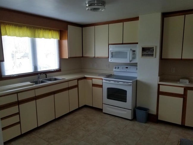 Photo - 1265 Scuffling Hill Rd House