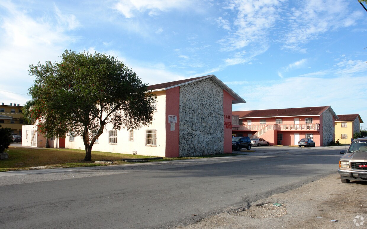 Primary Photo - 140 SW 6th St