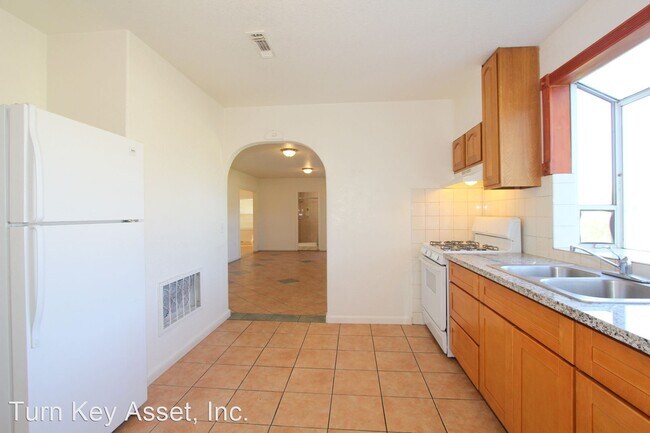 Building Photo - 3 br, 2.5 bath House - 3292 38th Ave