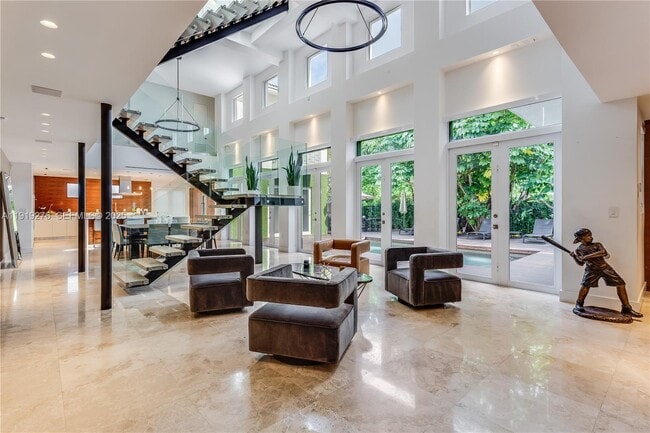 Building Photo - 1701 Espanola Dr