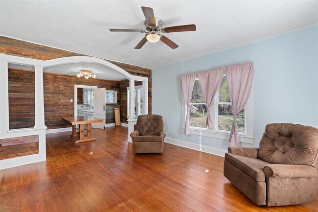 Foto del edificio - 408 S Gabriel St