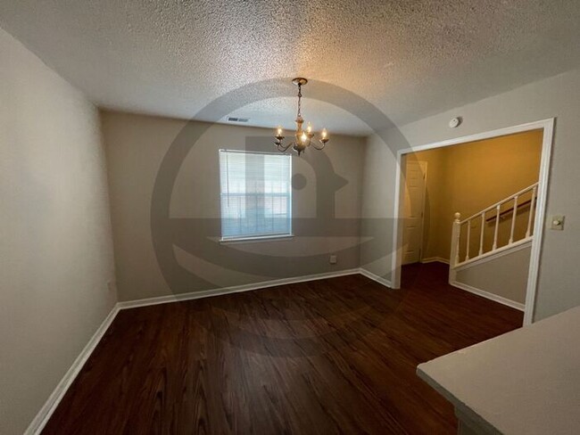 Building Photo - 3 Beds & 2.5 Baths House | No pets allowed...