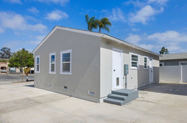 Foto del edificio - Bright 2-Bed, 1-Bath Home in the Heart of ...