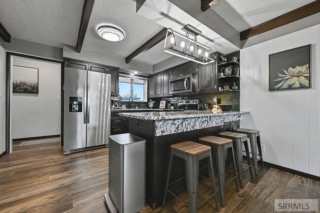 Foto del edificio - 373 Dale Dr