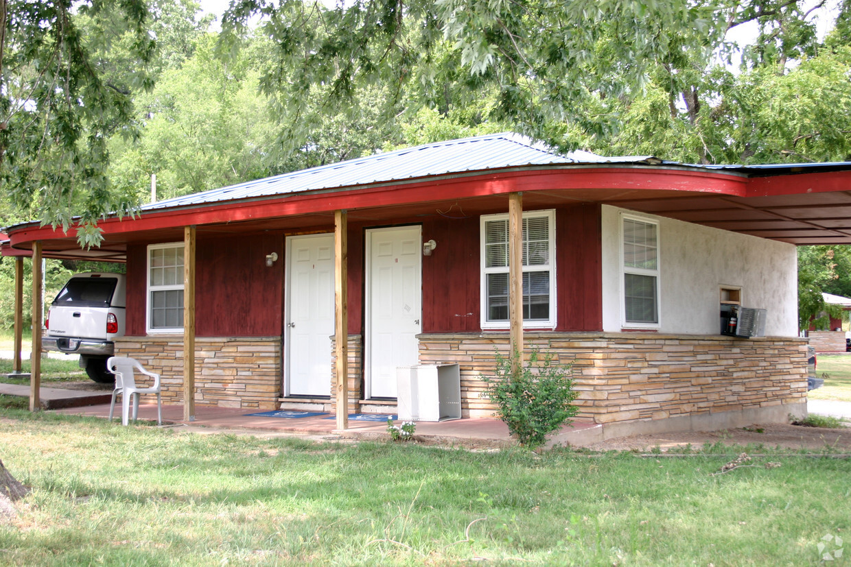 Building Photo - 1301 Old Hwy 37