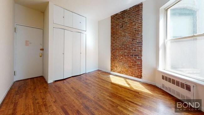 Foto del edificio - 214 E 85th St
