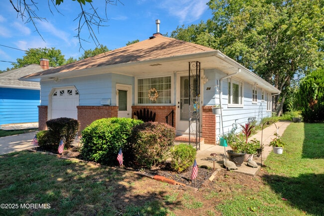 Building Photo - 24 Mt Matterhorn Ln