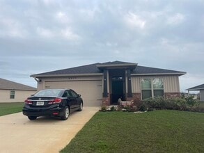 Building Photo - 6217 Redberry Dr