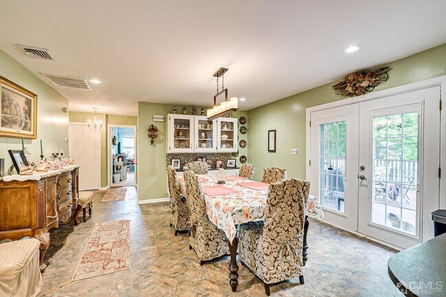 Foto del edificio - 24 Elizabeth Ave