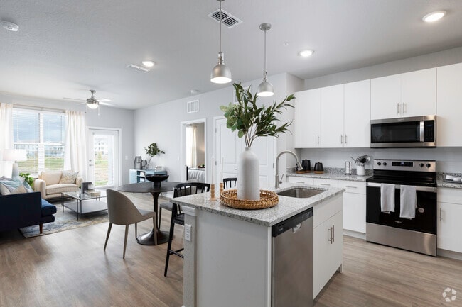 2HAB, 2BA - 1171 ft² - The Bradley Lake Wilson