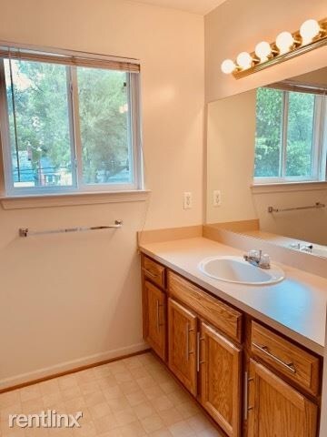Building Photo - 3 br, 1.5 bath House - 674 11 Mile Rd
