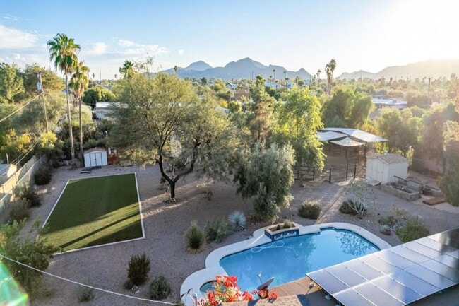 Building Photo - 6615 E Desert Cove Ave