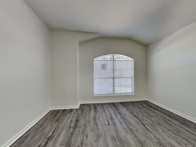 Building Photo - 15407 Riford Dr