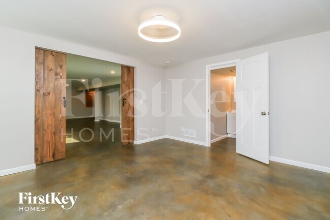 Foto del edificio - 163 Briarwood Dr