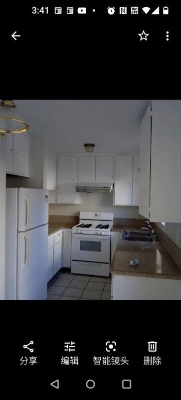 Building Photo - 127 S Ramona Ave