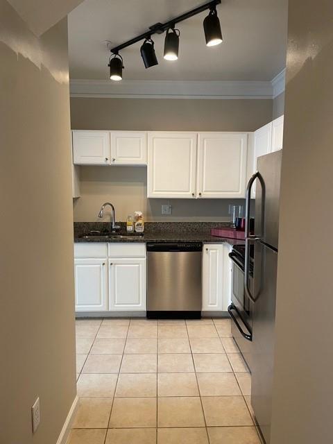 Foto del edificio - 4410 Cotillion Dr