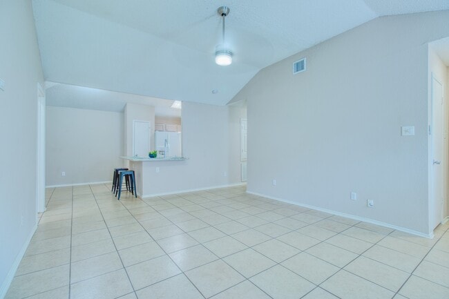 Foto del edificio - 5619 Gineridge Dr