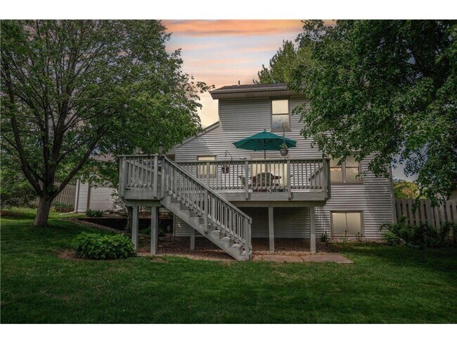 Foto del edificio - Quiet Oasis in Woodbury: 4-Bed, 3-Bath Hom...