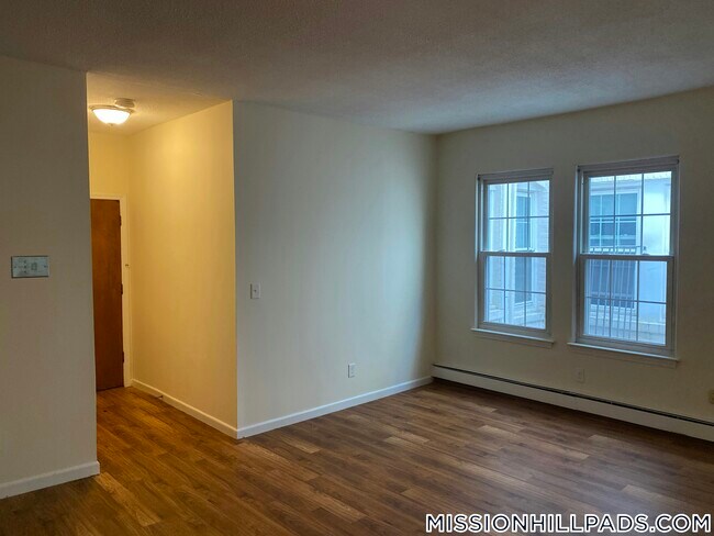Foto del edificio - 66 S Huntington Ave