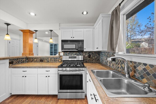 Foto del edificio - 5401 N Wagonwheel Trail