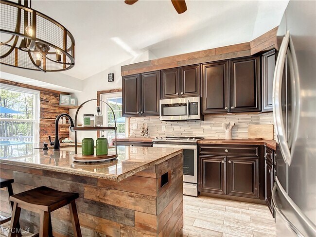 Foto del edificio - 2511 6th St NW