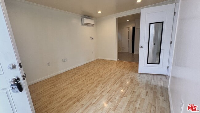 Building Photo - 410 N Frederic St