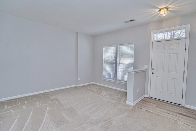 Building Photo - 359 Moonstone Dr