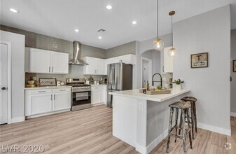 Building Photo - 254 Little Minah Ct