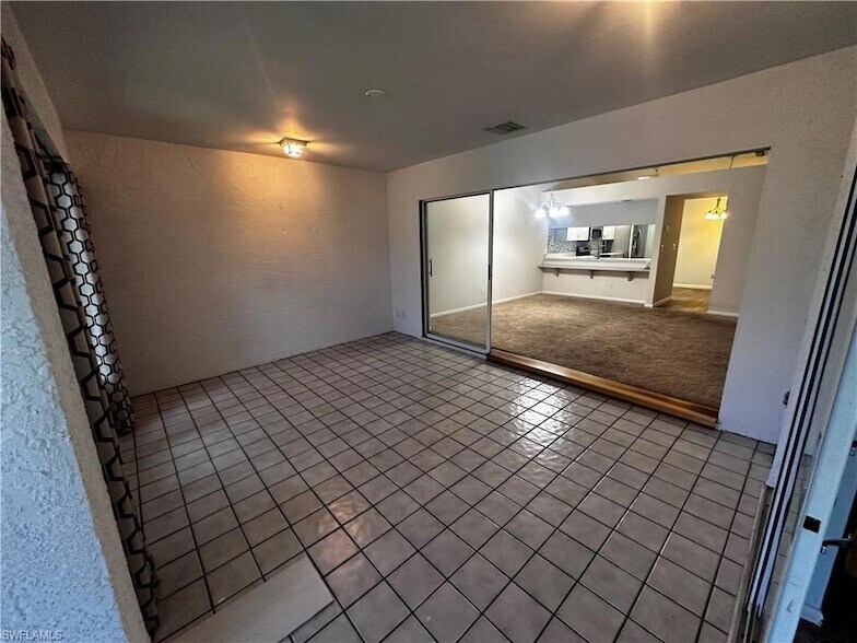 Foto del edificio - 902 McGregor Park Cir