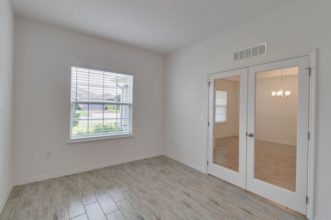 Building Photo - 2525 Carriage Pointe Loop