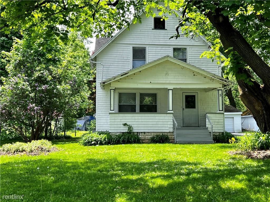 Foto del edificio - 3 br, 1.5 bath House - 5 Elmore Drive