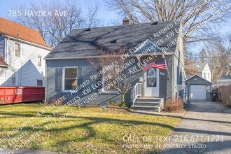 Building Photo - 785 Hayden Ave