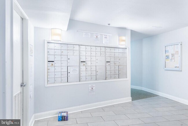 Building Photo - 3313 Wyndham Cir