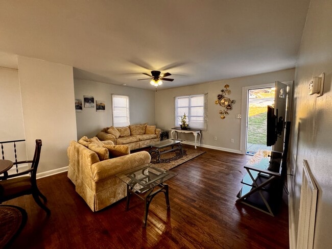 Building Photo - 698 Sherman Pl