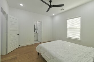 Building Photo - 316 Thornton Rd Building Photo - 316 Thornton Rd