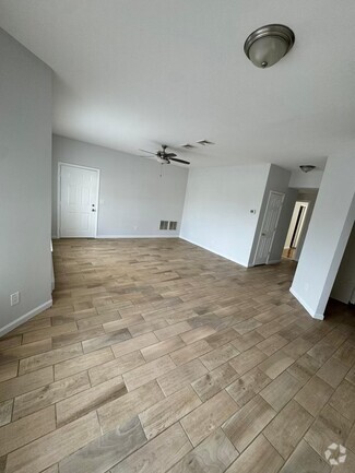 Building Photo - 3 Timberwolf Rd