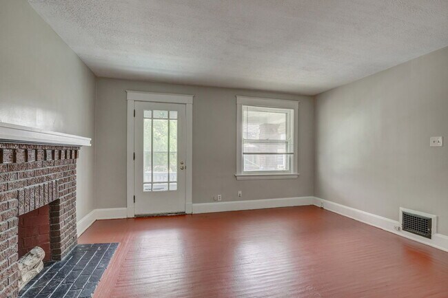 Foto del edificio - 512 Maple Ave