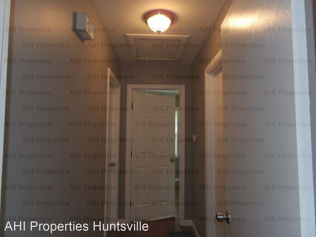 Building Photo - 3 br, 2 bath House - 2112 Linde Street