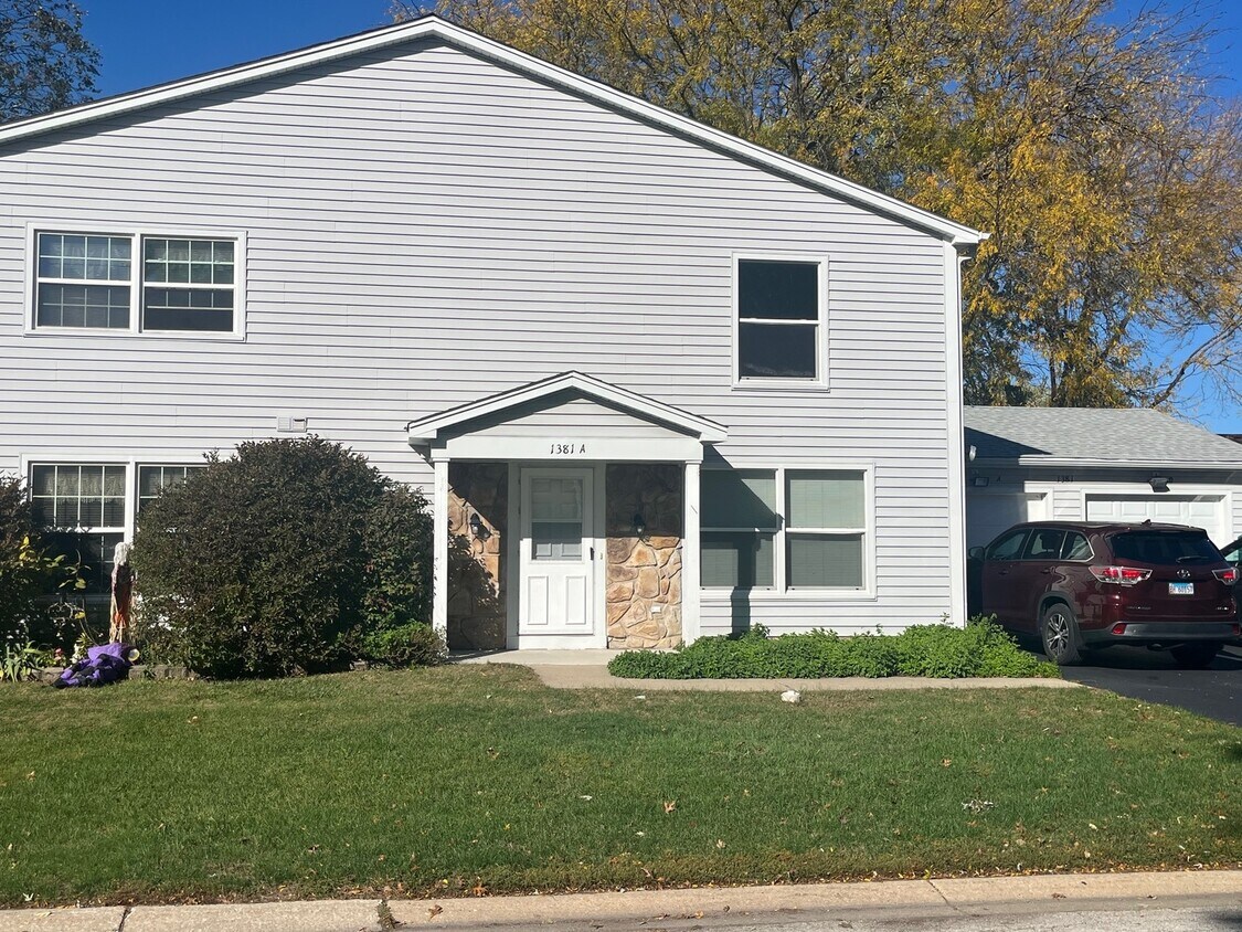 Foto principal - 1381 N Glen Cir