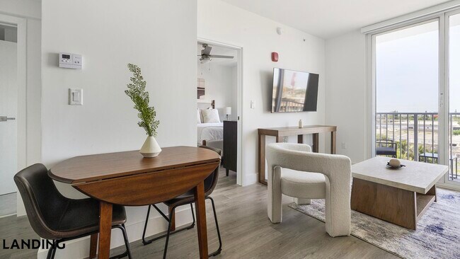 Foto del edificio - 1025 E 25th St