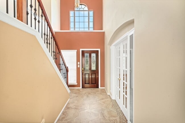 Building Photo - 18123 Memorial Falls Dr