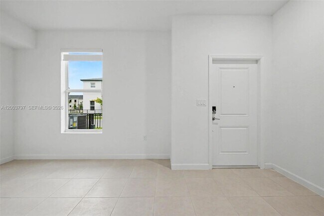 Foto del edificio - 12476 SW 248th St