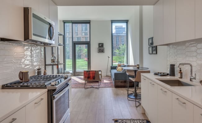 Photo - 820 W Madison St Apartment
