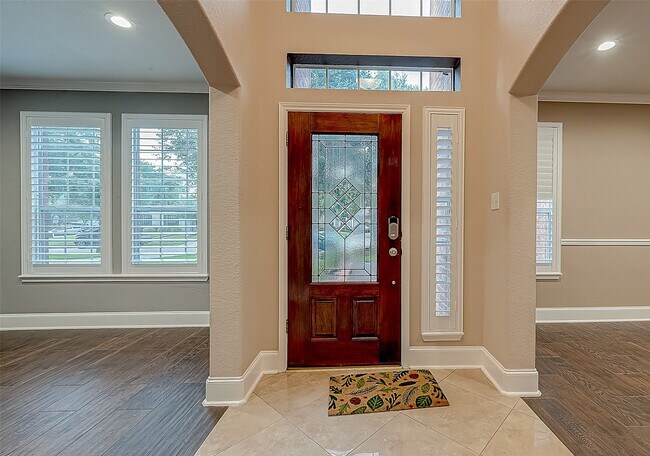 Foto del edificio - 1419 Kyle Hill Ln