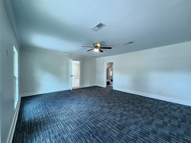 Foto del edificio - 8033 Turquoise Ln