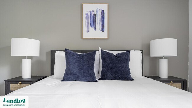 Building Photo - 2030 Northcliffe Dr